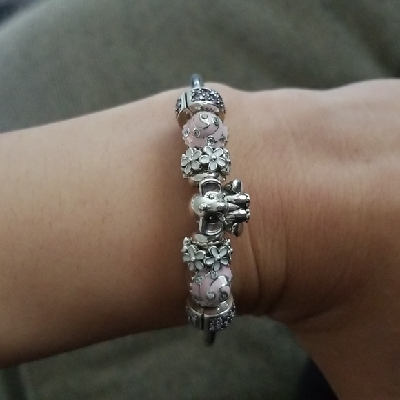 ♥️ EUC Pandora Elephant Cupcake Flower charm bracelet - Picture 7 of 9